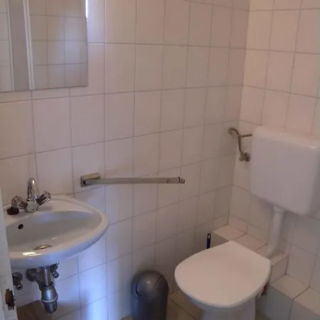In 18525 Apartment *