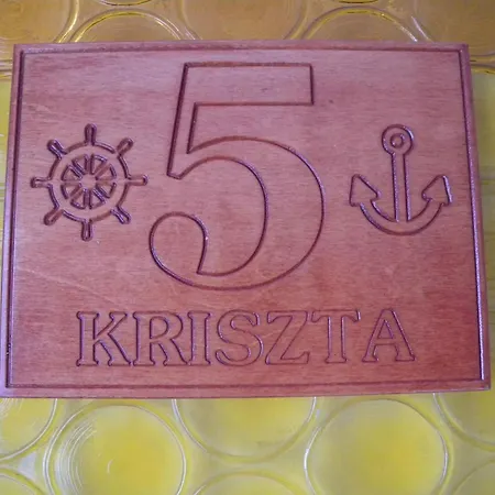 In 18525 Apartment