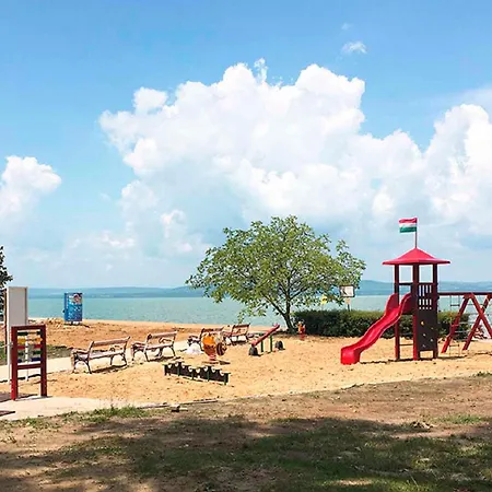 Near In 18525 * Balatonföldvár