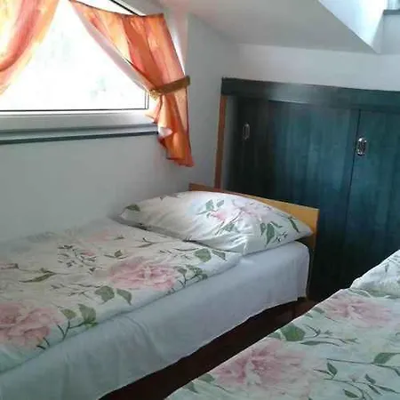 Near In 18525 *