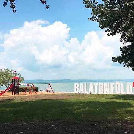 Near In 18525 Apartmán Balatonföldvár